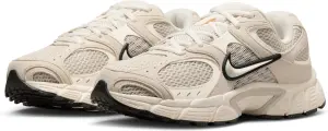 Кроссовки женские Nike V5 RNR бежевые II6294-100