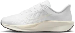 Кроссовки беговые женские Nike QUEST 6 бело-молочные FD6034-112