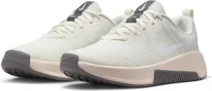 Кросівки для тренувань жіночі Nike MC TRAINER 3 кремово-сірі FQ1830-120