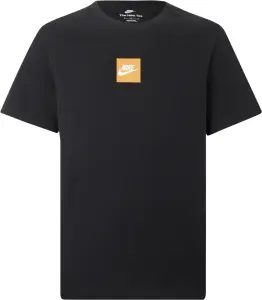 Футболка Nike SPORTSWEAR чорна IR4972-010