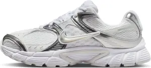 Кросівки жіночі Nike V5 RNR біло-сріблясті HQ7901-112