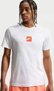 Футболка Nike SPORTSWEAR белая IR4972-100