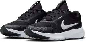 Кроссовки беговые подростковые Nike STAR RUNNER 5 (GS) черно-белые HF7004-002