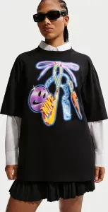 Футболка жіноча Nike SPORTSWEAR OVERSIZED чорна IR7848-010