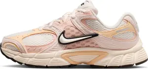 Кросівки жіночі Nike V5 RNR персиково-жовтогарячі II6294-102