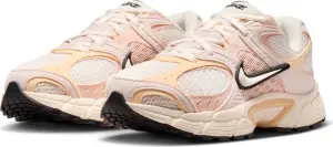 Кросівки жіночі Nike V5 RNR персиково-жовтогарячі II6294-102