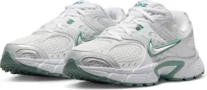 Кроссовки женские Nike V5 RNR бело-мятные HQ7901-106