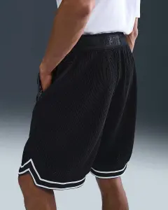 Шорти Nike KOBE BRYANT PLEATED BASKETBALL 10IN чорно-білі HV9988-010