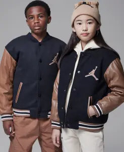 Куртка підліткова Nike JORDAN VARSITY чорно-коричнева 95D197-X1I