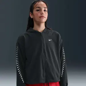 Толстовка подростковая Nike SPORTSWEAR DRI-FIT FLEECE черная HV0734-010