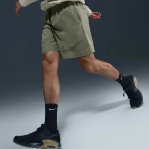 Шорты Nike TECH GX WOVEN хаки HJ0679-320