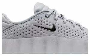 Кросівки жіночі Nike MIND 002 світло-сіро-помаранчеві HQ4310-003