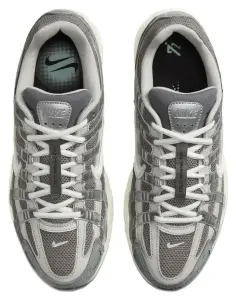 Кроссовки Nike P-6000 серо-серебряные FN7509-029