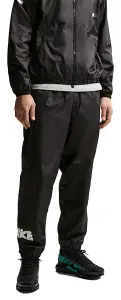Штаны спортивные Nike WINDRUNNER WOVEN GRAPHIC черно-белые IF0842-010