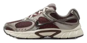 Кросівки жіночі Nike V5 RNR бордово-бежеві HQ7901-602