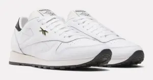 Кроссовки Reebok CLASSIC LEATHER бело-черные 100242496