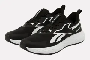 Кросівки для бігу Reebok VERSE чорно-білі 100262448