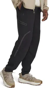 Спортивные штаны Under Armour UNSTOPPABLE черные 1390256-001