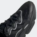 Кросівки бігові жіночі Adidas OZWEEGO MARATHON RUNNING чорні Q46168