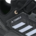 Кроссовки треккинговые женские Adidas TERREX SWIFT R3 W черные FX7339