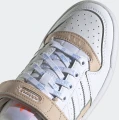 Кроссовки женские Adidas FORUM LOW бело-светло-коричневые GW0569