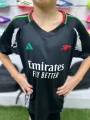 Футбольна форма дитяча Арсенал (Arsenal) 2024-2025 виїзна чорно-червоно-зелена F0002