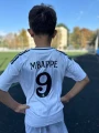 Футбольна форма дитяча Реал Мадрид (Real Madrid) Mbappe 9 2024-2025 домашня біло-чорна F0033