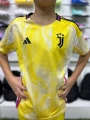 Футбольна форма дитяча Ювентус (Juventus) 2024-2025 виїзна жовто-біла F0040