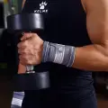 Фиксатор запястья LiveUp WRIST SUPPORT серо-белый S/M LS5672-SM