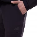 Спортивные штаны New Balance R.W.Tech черные MP21143BK