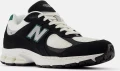 Кроссовки New Balance 2002R черно-белые M2002RRA
