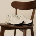 Кросівки New Balance 2002R бежеві M2002RCC