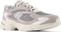 Кросівки New Balance 725 сіро-бежеві ML725AA