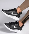 Кросівки жіночі Nike Todos RN чорно-білі BQ3201-001