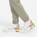 Спортивные штаны женские Nike NSW CARGO PANT LOOSE FLC UU серые DD3607-320