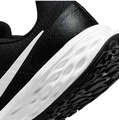 Кросівки Nike REVOLUTION 6 чорні DC3728-003