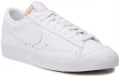 Кросівки жіночі Nike Blazer Low '77 білі DC4769-101