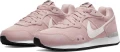 Кросівки жіночі Nike VENTURE RUNNER рожеві CK2948-601