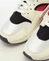 Кросівки жіночі Nike AIR HUARACHE бежеві DH4439-103
