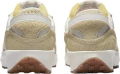 Кроссовки женские Nike WMNS WAFFLE DEBUT VNTG бежевые DX2931-001
