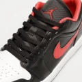 Кроссовки Nike AIR JORDAN 1 LOW черно-бело-красные 553558-063