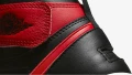 Кросівки дитячі Nike JORDAN AIR 1 HI FLYEASE (GS) чорно-червоні DC7986-060