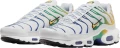Кросівки жіночі Nike W AIR MAX PLUS білі DZ3671-101