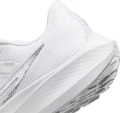 Кроссовки беговые  женские Nike AIR ZOOM PEGASUS 40 белые DV3854-101