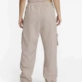 Спортивные штаны женские Nike W NSW ESSNTL WVN HR PNT CARGO бежевые DO7209-272
