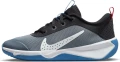 Кроссовки детские Nike OMNI MULTI-COURT (GS) серо-черные DM9027-006