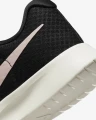 Кросівки жіночі Nike TANJUN FLYEASE чорно-рожеві DV7786-002
