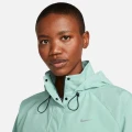Ветровка женская Nike SWIFT SF JKT мятная FB7492-309