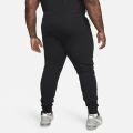 Спортивные штаны Nike TCH FLC JGGR черные FB8002-010