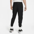 Спортивные штаны Nike TRACK CLUB PANT черные FB5503-010